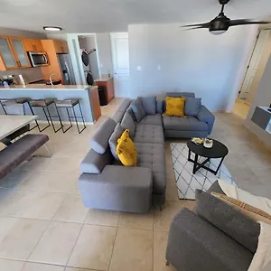  Apartment Hillside Village Retreat